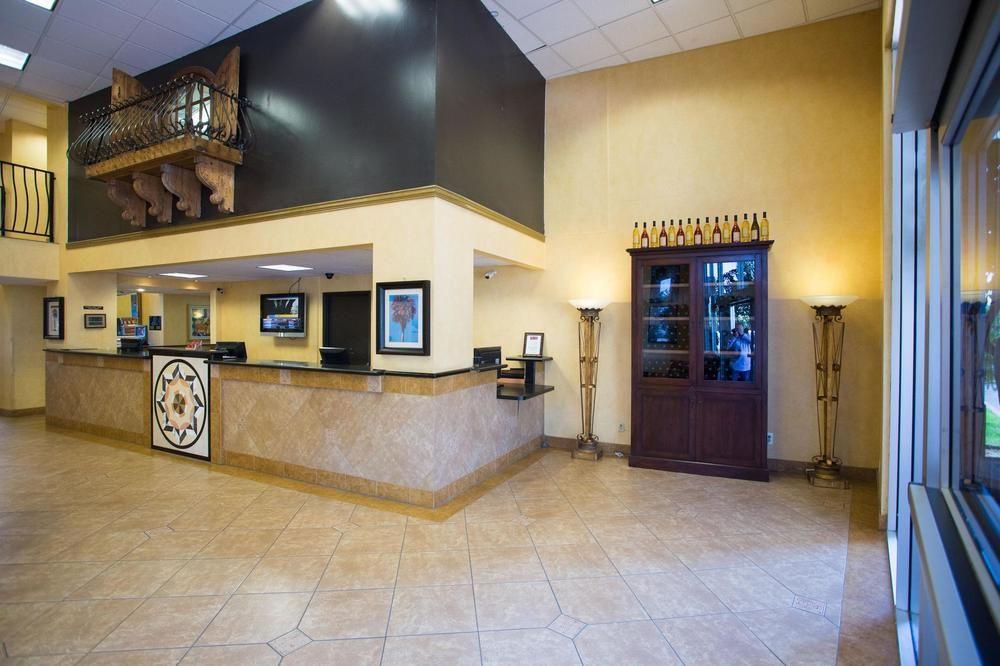 Hourglass Hotel, Ascend Hotel Collection Bakersfield Exterior photo