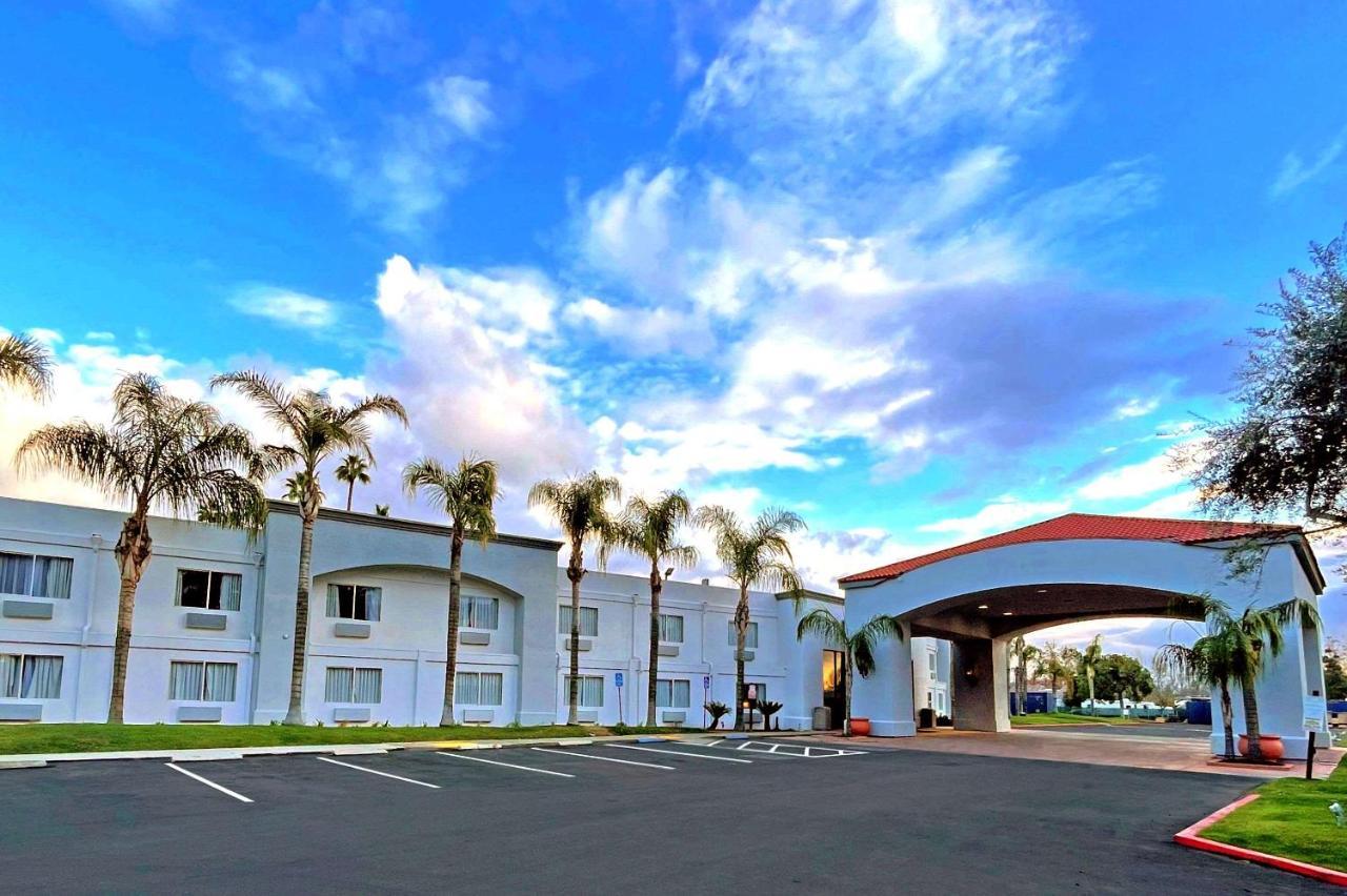 Hourglass Hotel, Ascend Hotel Collection Bakersfield Exterior photo