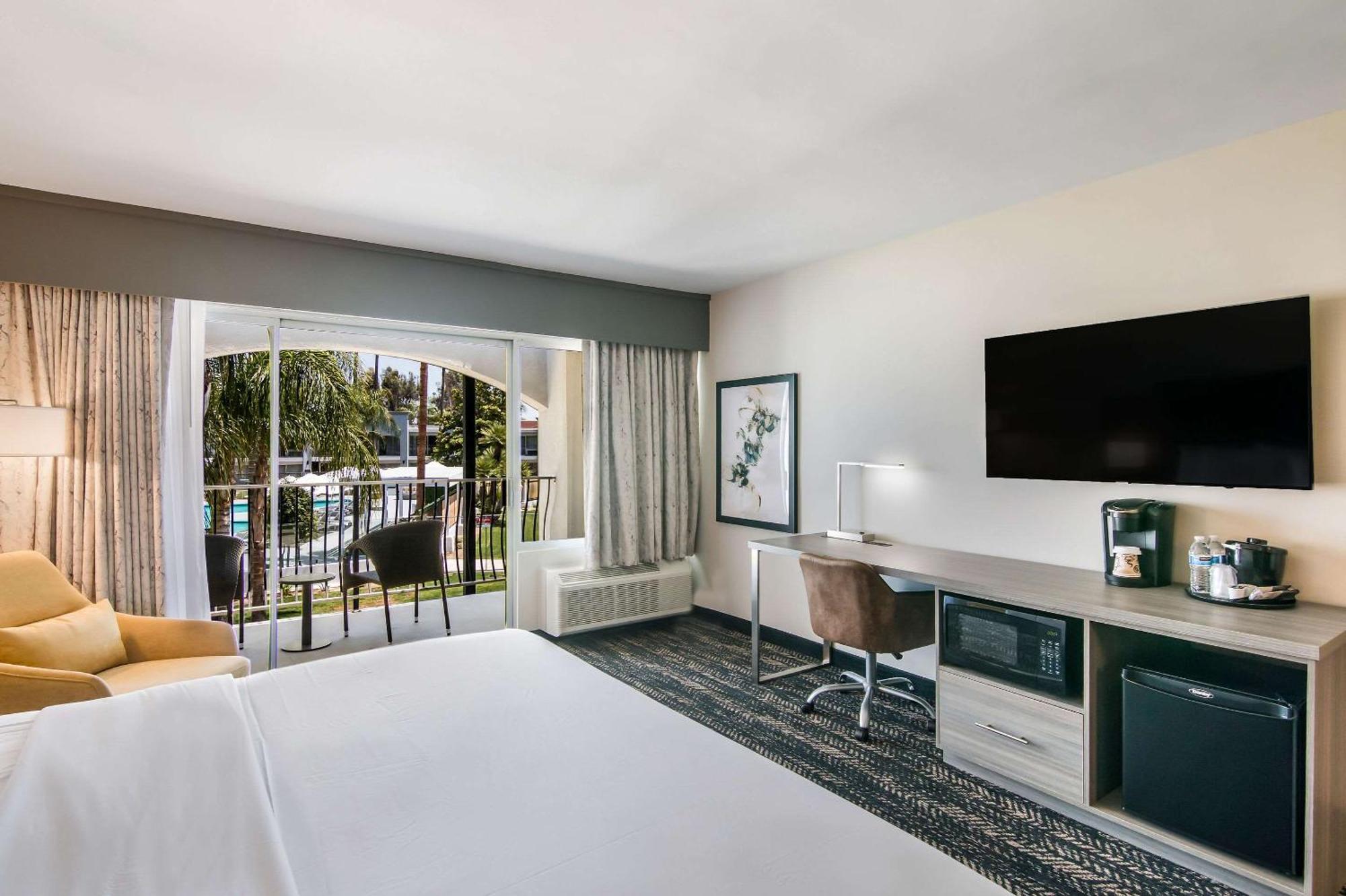 Hourglass Hotel, Ascend Hotel Collection Bakersfield Exterior photo