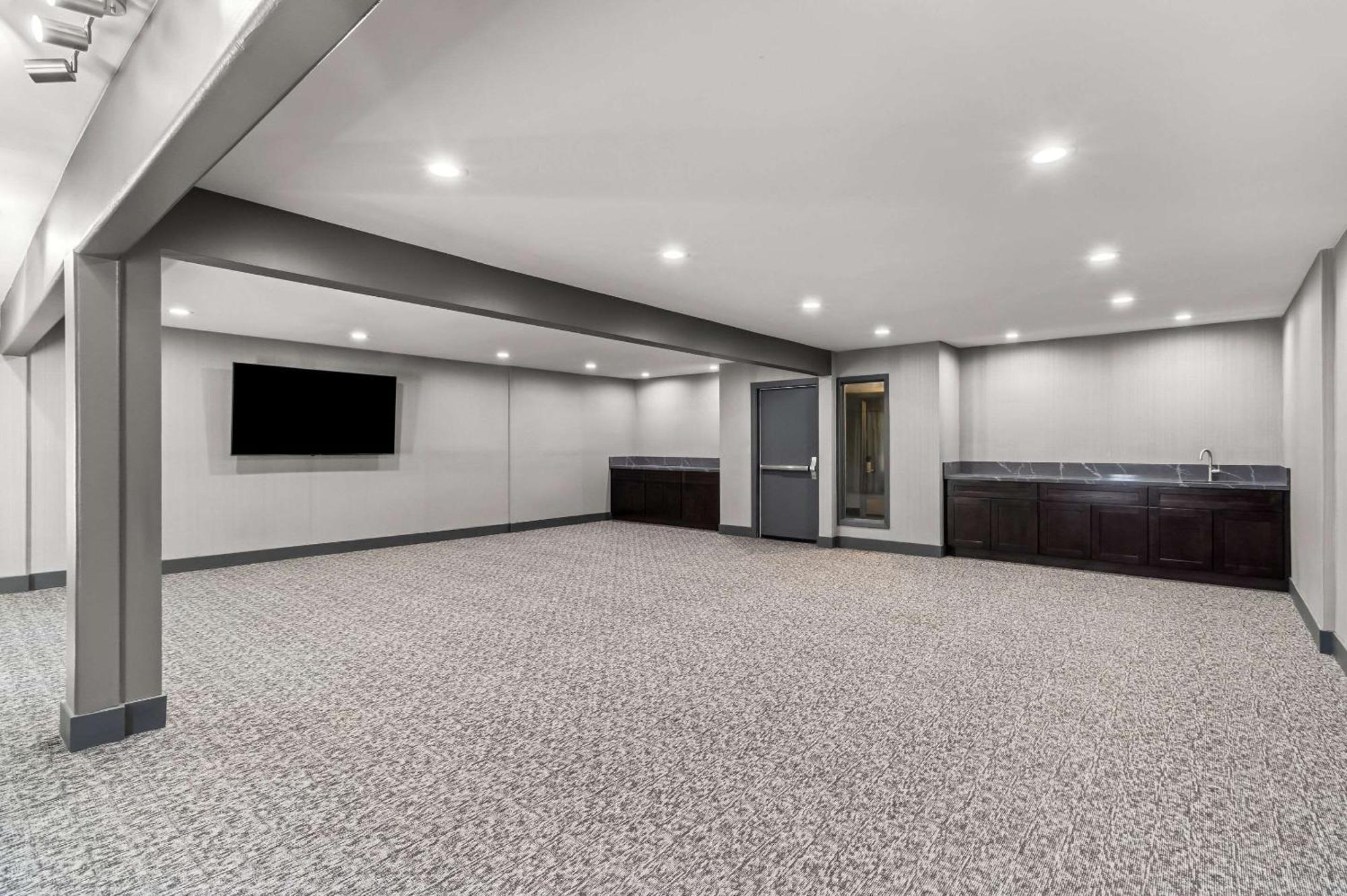 Hourglass Hotel, Ascend Hotel Collection Bakersfield Exterior photo