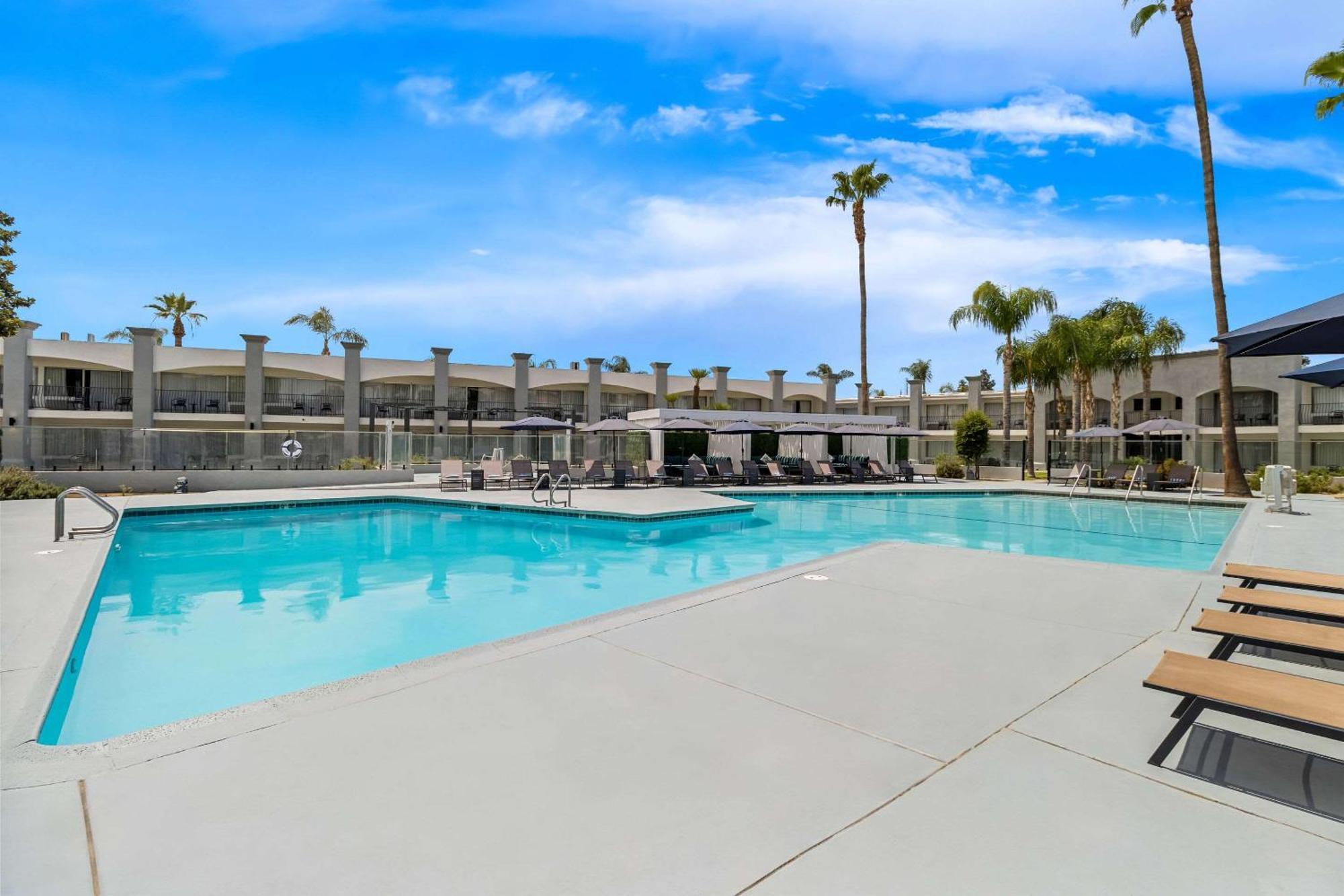 Hourglass Hotel, Ascend Hotel Collection Bakersfield Exterior photo